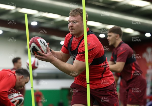 170226 - Wales Rugby Training ahead of their Six Nations game against Scotland - Dewi Lake during training
