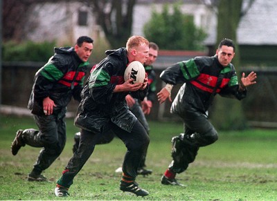 170295 - Wales Rugby Training - Neil Jenkins during training