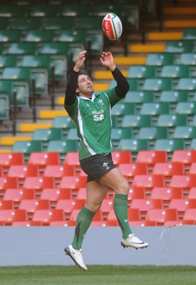 17.03.09 - Wales Rugby Training - Gavin Henson during training. 