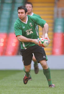 17.03.09 - Wales Rugby Training - Stephen Jones during training. 