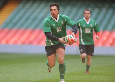 17.03.09 - Wales Rugby Training - Gavin Henson during training. 