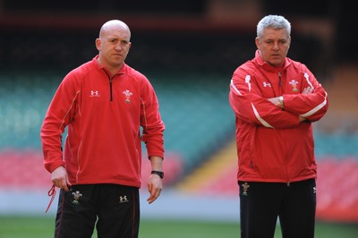17.03.09 - Wales Rugby Training - Wales head coach Warren Gatland(R) looks on with defence coach Shaun Edwards during training. 