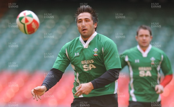 17.03.09 - Wales Rugby Training - Gavin Henson during training. 