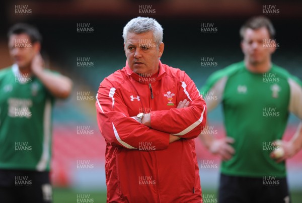 17.03.09 - Wales Rugby Training - Wales head coach Warren Gatland looks on during training. 