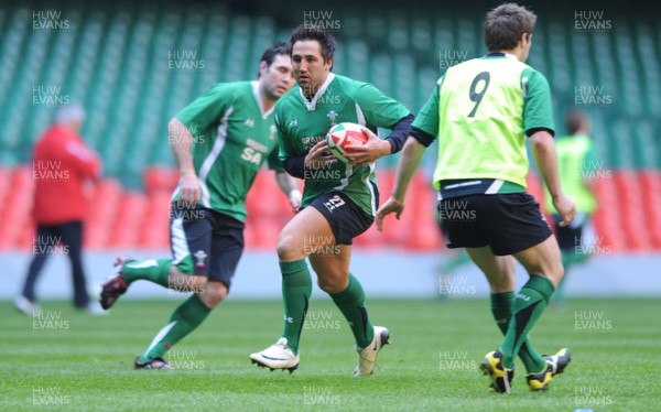 17.03.09 - Wales Rugby Training - Gavin Henson during training. 