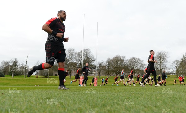 170322 - Wales Rugby Training - Taulupe Faletau during training