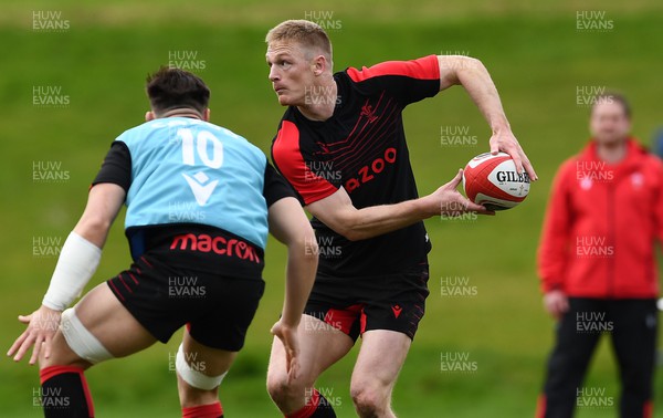 170322 - Wales Rugby Training - Johnny McNicholl during training