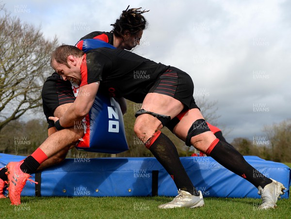 170322 - Wales Rugby Training - Josh navidi and Alun Wyn Jones during training