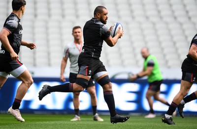 170323 - Wales Rugby Training - Taulupe Faletau during training