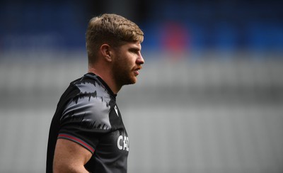 170323 - Wales Rugby Training - Aaron Wainwright during training