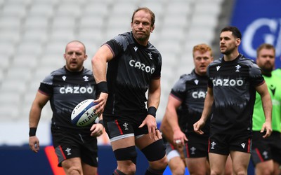 170323 - Wales Rugby Training - Alun Wyn Jones during training