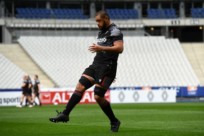 170323 - Wales Rugby Training - Taulupe Faletau during training