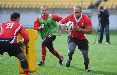 17.06.10 - Wales Rugby Training - Gavin Thomas during training. 