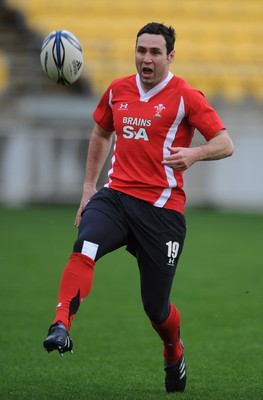 17.06.10 - Wales Rugby Training - Stephen Jones during training. 