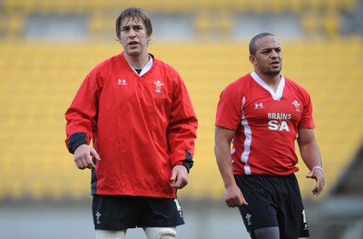 17.06.10 - Wales Rugby Training - Ryan Jones and Gavin Thomas during training. 