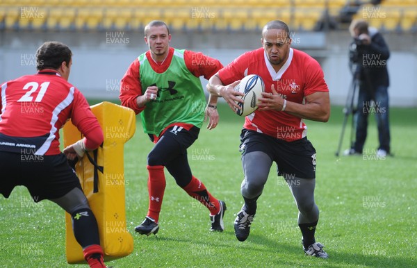 17.06.10 - Wales Rugby Training - Gavin Thomas during training. 