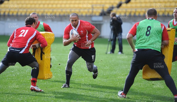 17.06.10 - Wales Rugby Training - Gavin Thomas during training. 