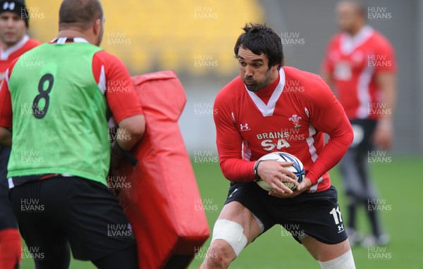 17.06.10 - Wales Rugby Training - Jonathan Thomas during training. 