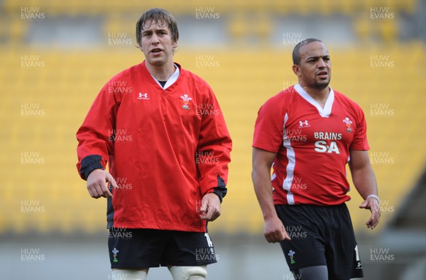 17.06.10 - Wales Rugby Training - Ryan Jones and Gavin Thomas during training. 