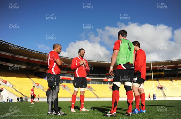 17.06.10 - Wales Rugby Training - Gavin Thomas, Jonathan Thomas, Ryan Jones and Rob McCusker talk during training at Westpac Stadium, where Wales will play South Africa during the 2011 Rugby World Cup. 
