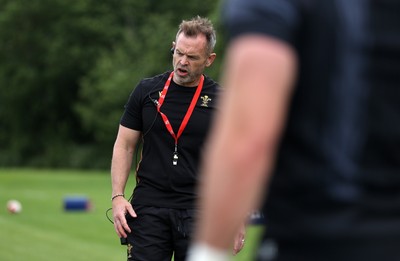 170625 - Wales Rugby Training - Danny Wilson, Forwards Coach during training