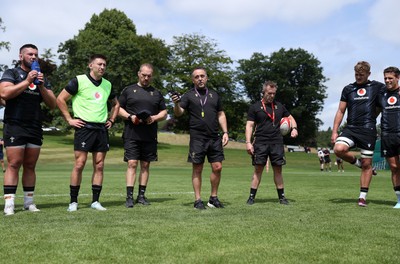 170625 - Wales Rugby Training - Matt Sherratt, Head Coach during training