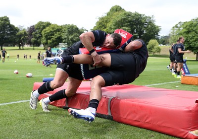 170625 - Wales Rugby Training - Elliot Dee during training