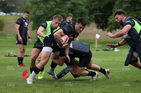 170625 - Wales Rugby Training - Joe Roberts during training