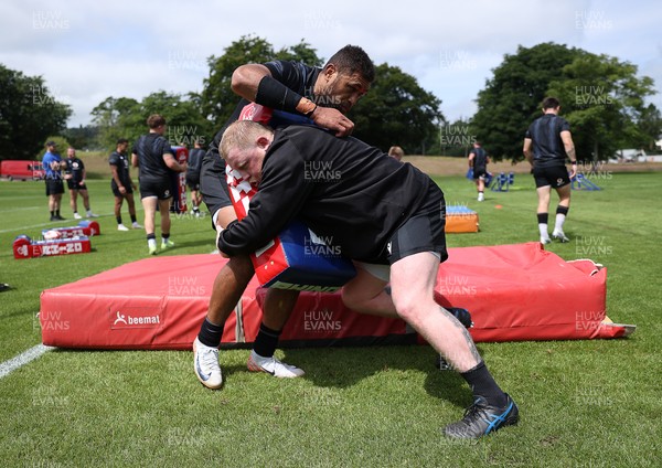 170625 - Wales Rugby Training - Keiron Assiratti during training