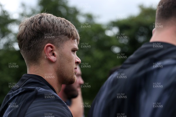 170625 - Wales Rugby Training - Alex Mann during training