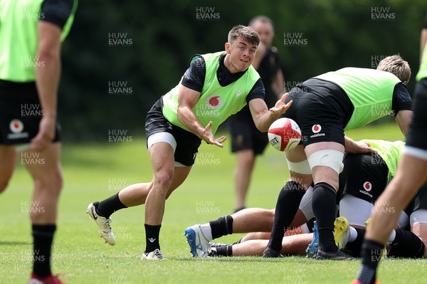 170625 - Wales Rugby Training - Reuben Morgan-Williams during training