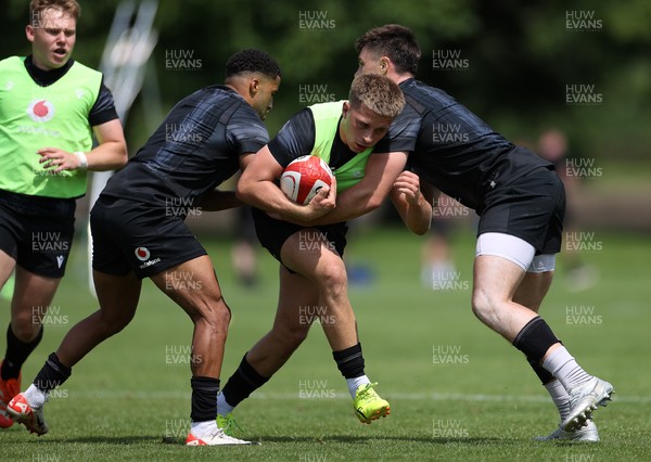 170625 - Wales Rugby Training - Cameron Winnett during training