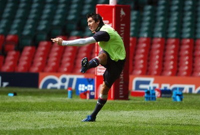 17.08.07 - Wales Rugby Wales' James Hook takes part in a training session ahead of his side's clash against Argentina on Saturday 
