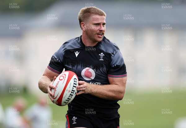 170823 - Wales Rugby Training ahead of their final Rugby World up warm up game against South Africa - Aaron Wainwright during training