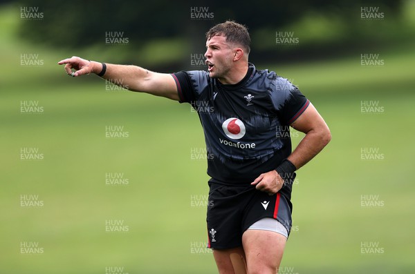 170823 - Wales Rugby Training ahead of their final Rugby World up warm up game against South Africa - Elliot Dee during training