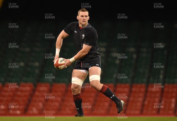 171117 - Wales Rugby Training - Dan Lydiate during training
