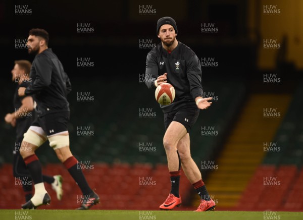 171117 - Wales Rugby Training - Alex Cuthbert during training