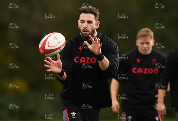 171122 - Wales Rugby Training - Alex Cuthbert during training