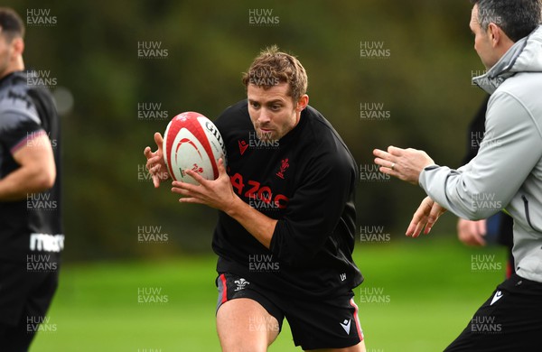 171122 - Wales Rugby Training - Leigh Halfpenny during training
