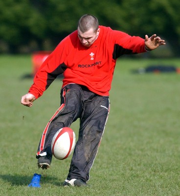 180203 - Wales Rugby Training - Wales' Iestyn Harris practices place kicking ahead of the Six Nations match against England