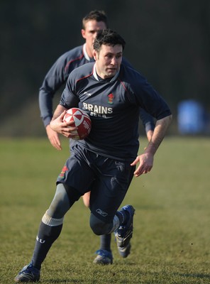 18.02.08 - Wales Rugby Training - Stephen Jones in action during training 