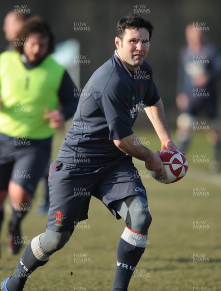 18.02.08 - Wales Rugby Training - Stephen Jones in action during training 