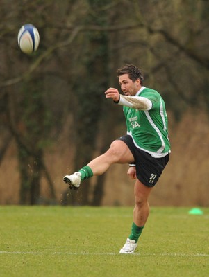 18.02.09 - Wales Rugby Training - Gavin Henson in action during training. 