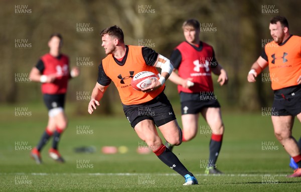 180219 - Wales Rugby Training - Elliot Dee during training