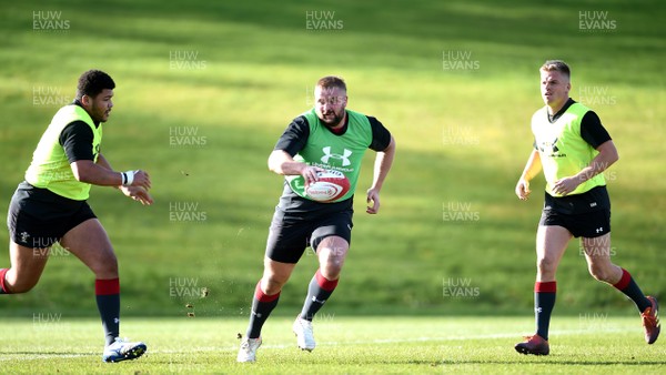 180219 - Wales Rugby Training - Tomas Francis during training