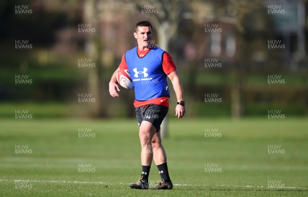 180219 - Wales Rugby Training - Huw Bennett during training