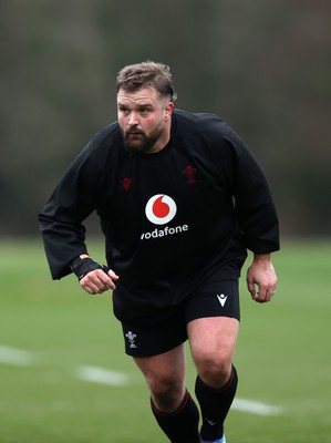 180226 - Wales Rugby Training ahead of their 6 Nations game against Scotland - Tomas Francis during training