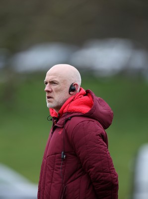 180226 - Wales Rugby Training ahead of their 6 Nations game against Scotland - Steve Tandy, Head Coach during training