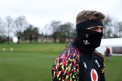 180226 - Wales Rugby Training ahead of their 6 Nations game against Scotland - Taine Plumtree during training