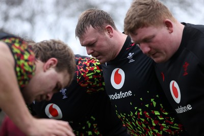 180226 - Wales Rugby Training ahead of their 6 Nations game against Scotland - Dewi Lake during training